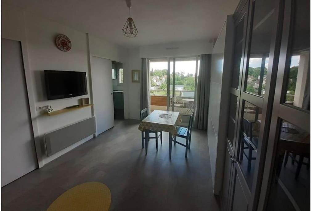 Apartamento Studio Tout Confort Bagnoles de l'Orne Normandie Exterior foto